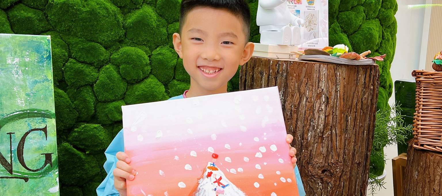 The Living Art Threedimensional colorful snow scene oil painting